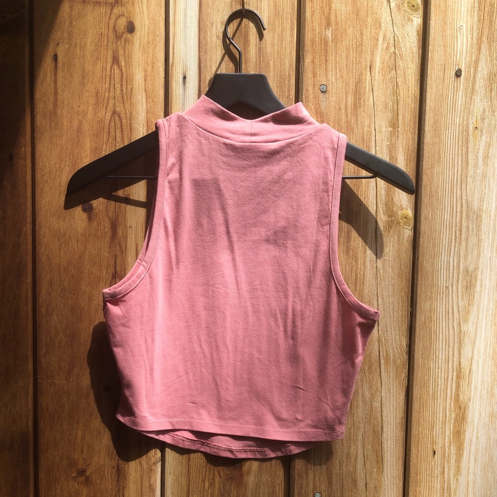 Wet Seal| Set of Two Muscle Tees - Picture 2 of 4